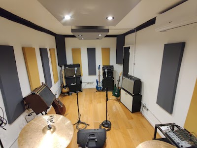 Cuarto Piso Salas de Ensayo