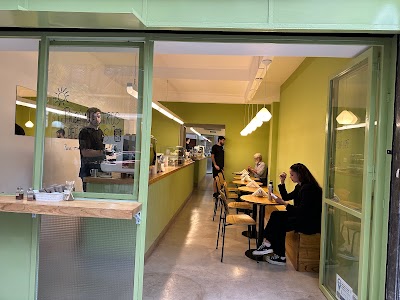 Tona Café