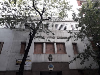 Escuela N° 2 Juan Larrea