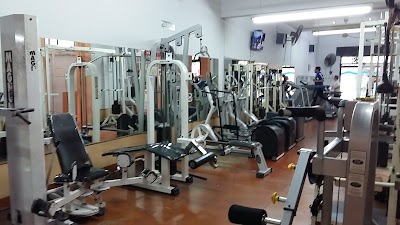 BULL'S GYM