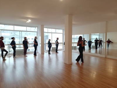 Escuela Viviana Mercurio/ Danza para Adultas y Mayores