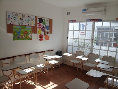 ETI, Instituto De Inglés