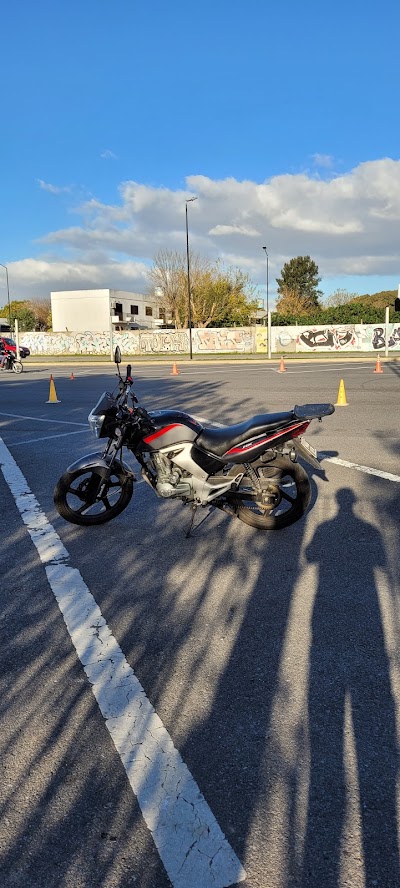 Escuela de Motos( CONSULTAS SOLO WSP)