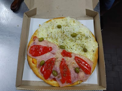 Pizzas y Empanadas "El Trébol"