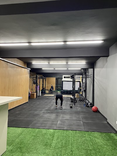 Nómades Centro de Entrenamiento (Gimnasio)