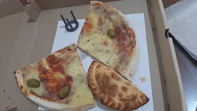 Central Pizzas & Empanadas