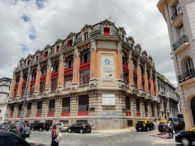 INSTITUTO SUPERIOR OCTUBRE