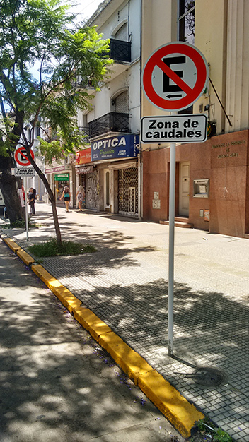 Cartel Prohibido