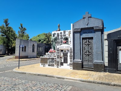 Mausoleo Carlos Gardel