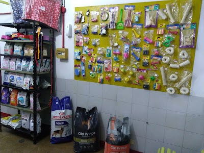 Claudia peluquera canina & Pet Shop