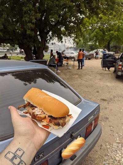 Parrilla de los amigos paraguayos