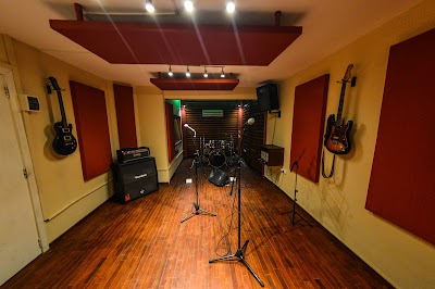 Salas Tucu Sala de Ensayo