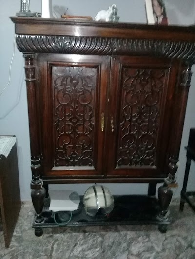 Compro Muebles Antiguos y Modernos