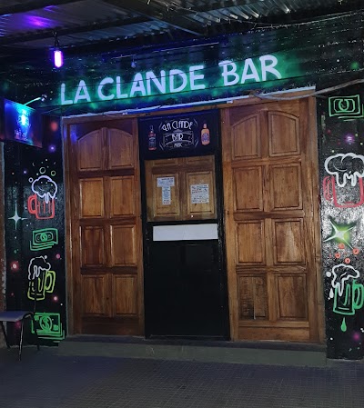 LA CLANDE BAR