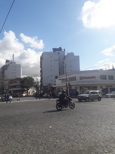 Parque Chas.. Tanque De Agua