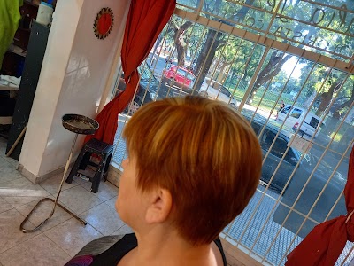 Julia Lezcano Colorista Coiffeur