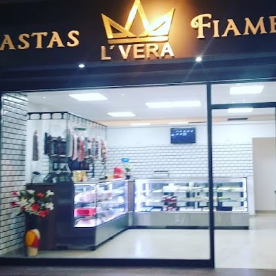 L´Vera pastas y fiambres.