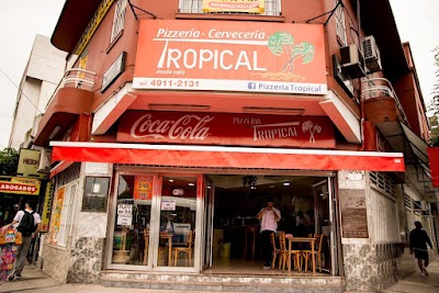 Pizzería Tropical