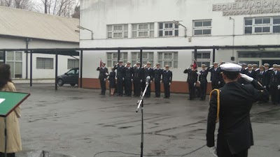 Escuela Nacional Fluvial "Comodoro Antonio Somellera"