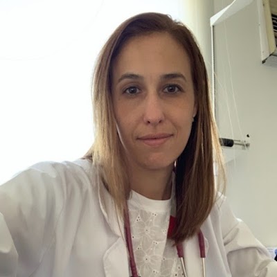 Dra. Natalia Soledad Pérez, Médico clínico