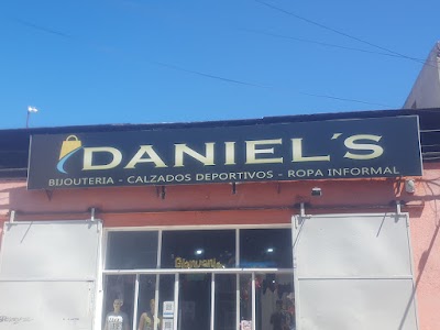 Daniels indumentaria y accessorios