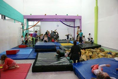 Taller de CIRCO "LA FRONTERA"