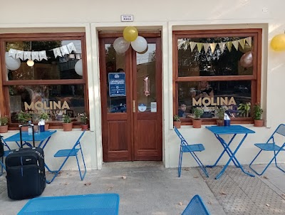 Molina Panadería Café