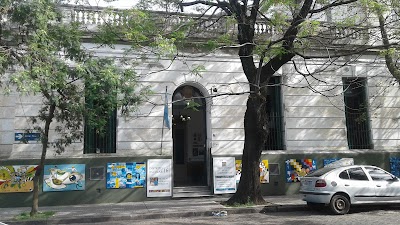 Escuela D.E.16