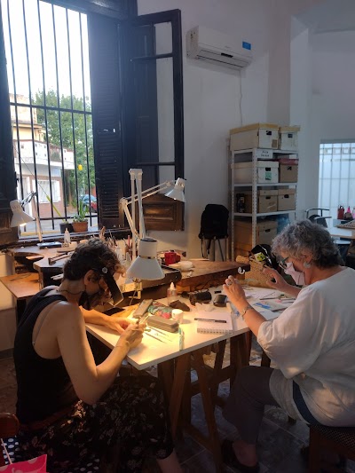 Taller de Joyeria Contemporanea: Mar Skiadaressis