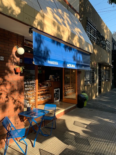 Molina Panadería Café