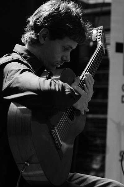 Clases de Guitarra en Tigre - Agustin Faggiano