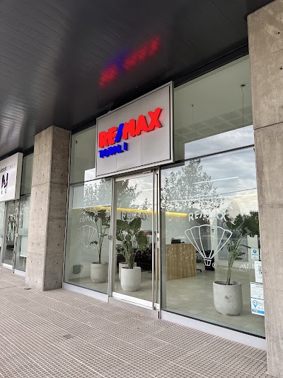 REMAX Total Pilar