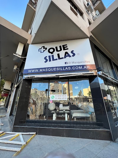 MÁS QUE SILLAS