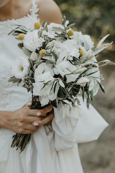 La chica de las flores