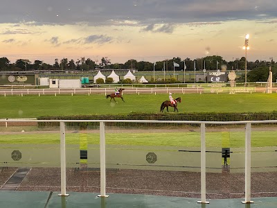 Hipódromo de San Isidro Eventos - Tribuna Oficial