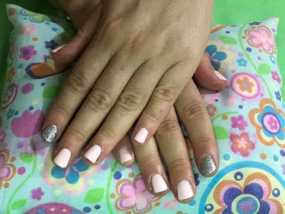 LC NAILS, Belleza de manos y pies