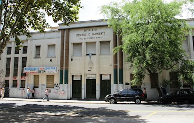 Escuela De Educación Secundaria Nº49