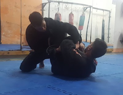 SB JIU JITSU MUÑIZ