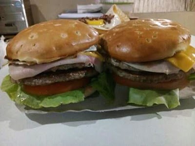 HAMBURGUESERÍA SPARTHA