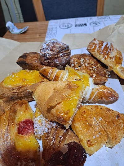 Panaderia y confitería DULCE AVENIDA