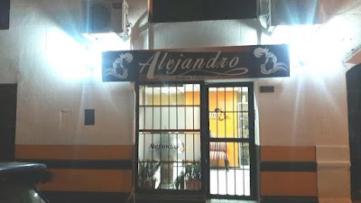 ALEJANDRO ESTILISTA - PELUQUERIA