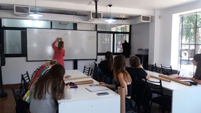 MAD HAUS Escuela de Moda y Diseño . Cursos Carreras Talleres Workshops La Plata