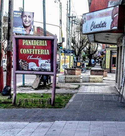 Panadería y Confitería CHOCOLATE