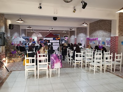 La Pinocha Salón de Fiestas