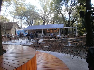 Jardin Cervecero Del Parque