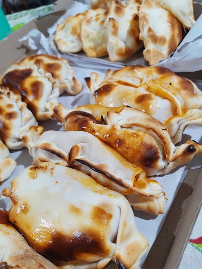 Petrona Pizzas-Empanadas