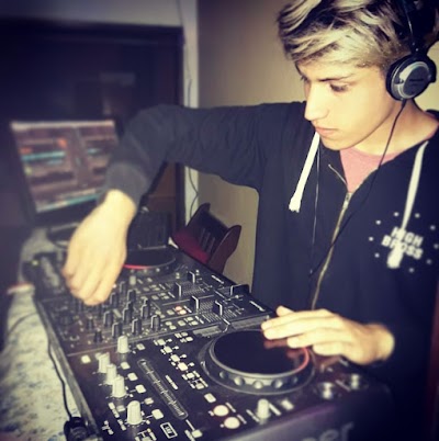 Serch Dj