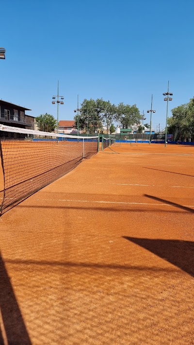 Club de Tenis Sa Bomberitos Two Strings