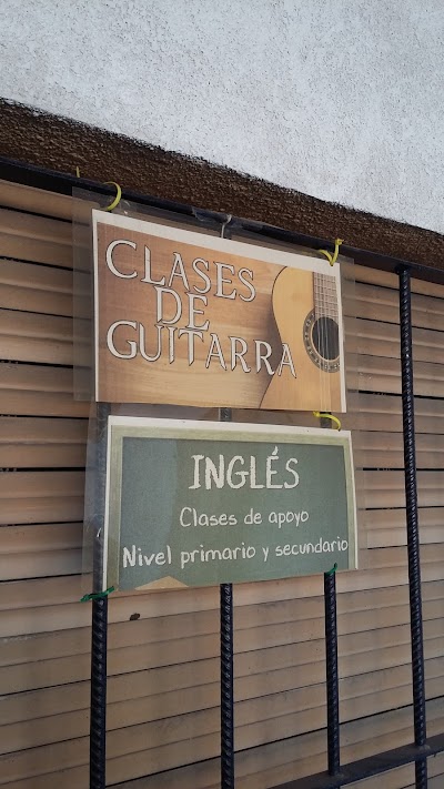 Clases particulares - Guitarra - Inglés - Profesora Roxana García