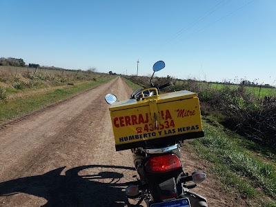 Cerrajeria Mitre "La del cartel amarillo". Desde 1973